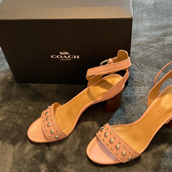 Coach - Picture 1 of 10